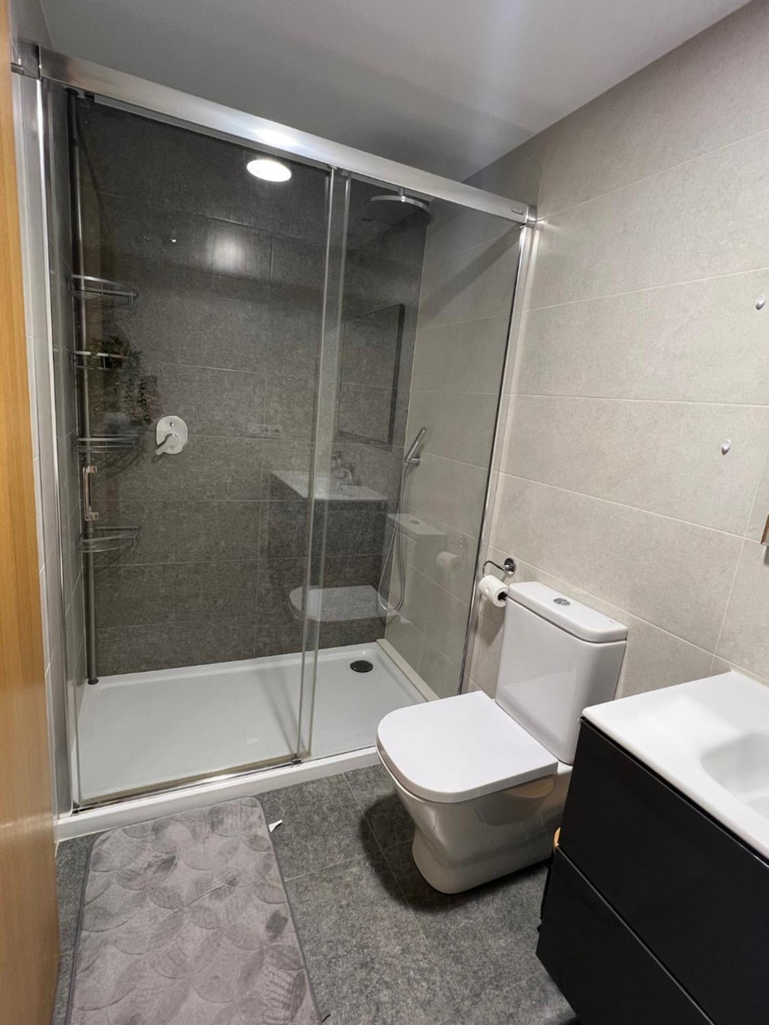 Habitacion Doble Con Bano Privado Apartment Valencia Bagian luar foto